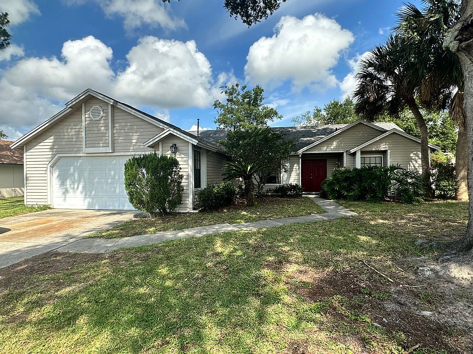 1st image of 308 Buttonwood Dr