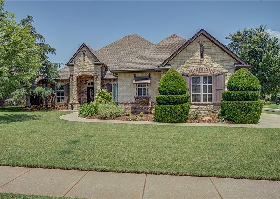 1st image of 7601 NW 133rd Pl