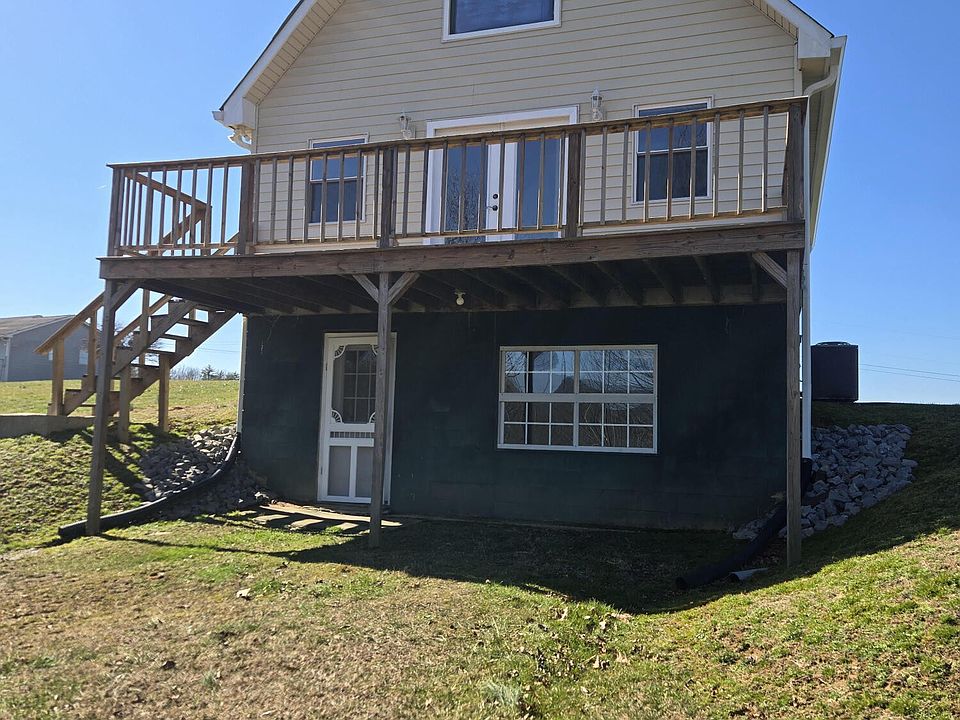 1st image of 112 Daisy Ln