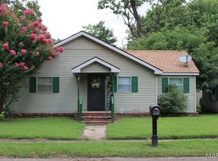 322 W 11th St, Caruthersville, MO 63830