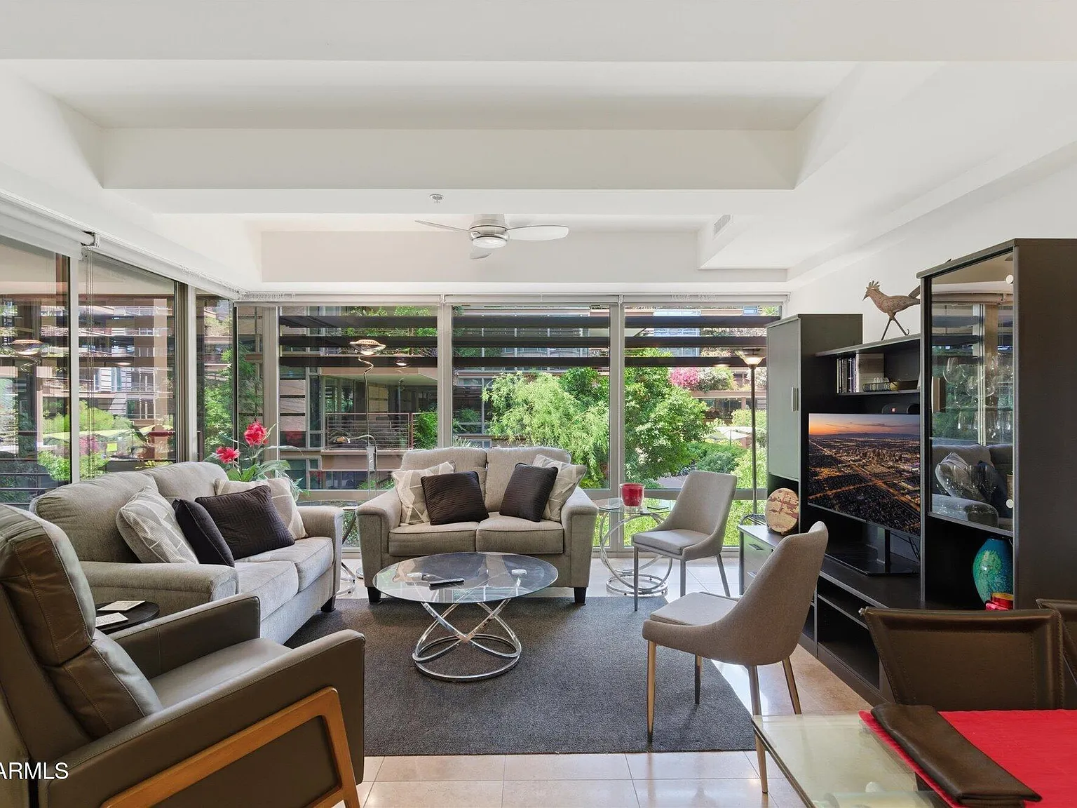 1 bed, 1.5 bath, 952 sqft, $2,700 — Photo 2