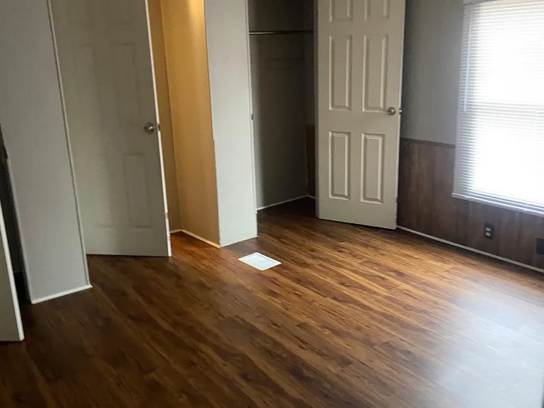 149 Ireland Dr — Photo 10
