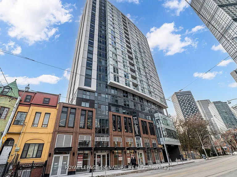219 Dundas St E #810 — Photo 3