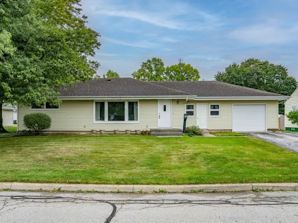 126 Hilltop Dr, Columbia City, IN 46725
