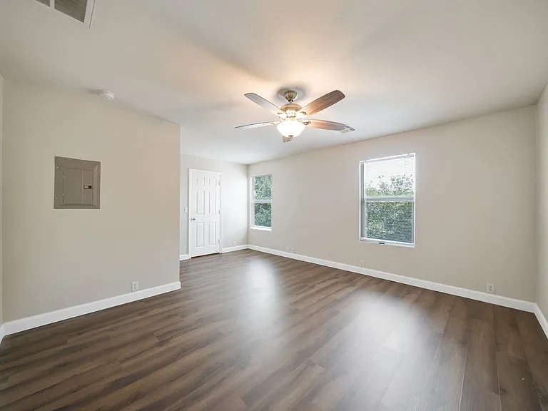 3706 Browning Blf — Photo 20