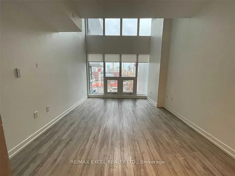 77 Shuter St #529 — Photo 4