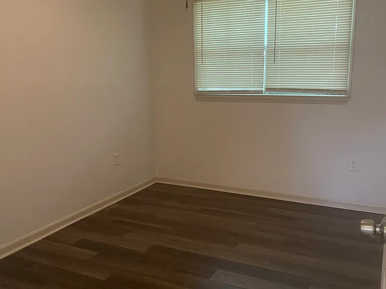 2730 Elgin St — Photo 5