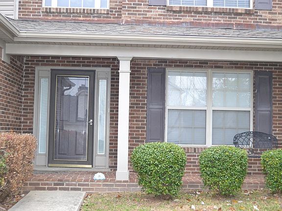 2nd image of 769 Woodhaven Pl