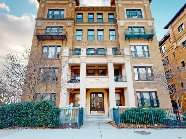 448 Park Dr APT 7, Boston, MA 02215