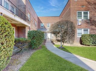 545 Central Ave APT 37B, Cedarhurst, NY 11516