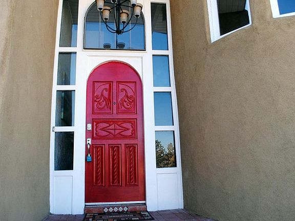 3rd image of 900 Matador Ave SE