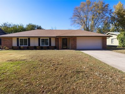 1710 SW D St, Bentonville, AR, 72712