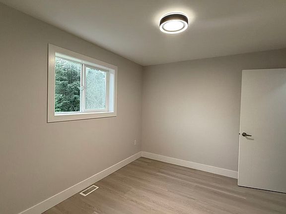 5th image of 20700 51b Ave
