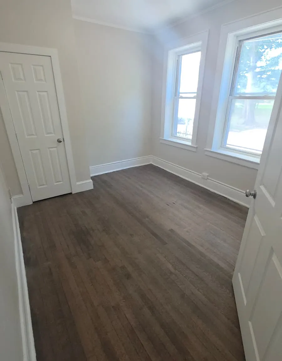 2 bed, 700 sqft, $1,850 — Photo 3