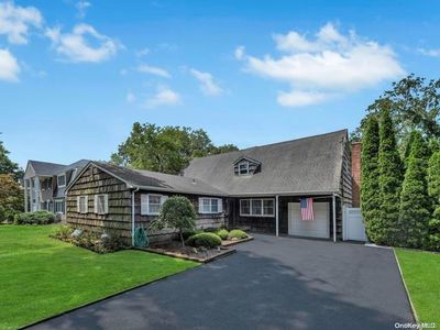 100 Fernwood Avenue, Oakdale, NY, 11769