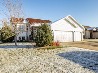1162 9th Ave W, West Fargo, ND 58078