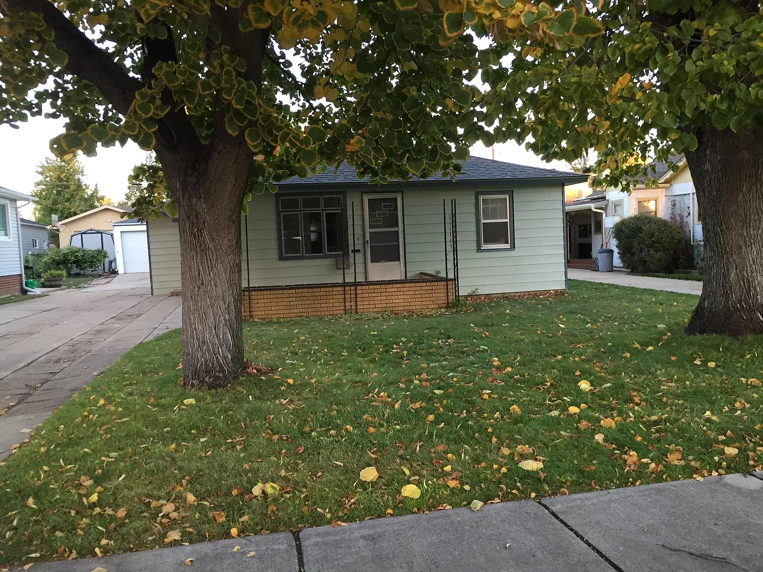 2 bed, 900 sqft, $2,000 — Photo 1