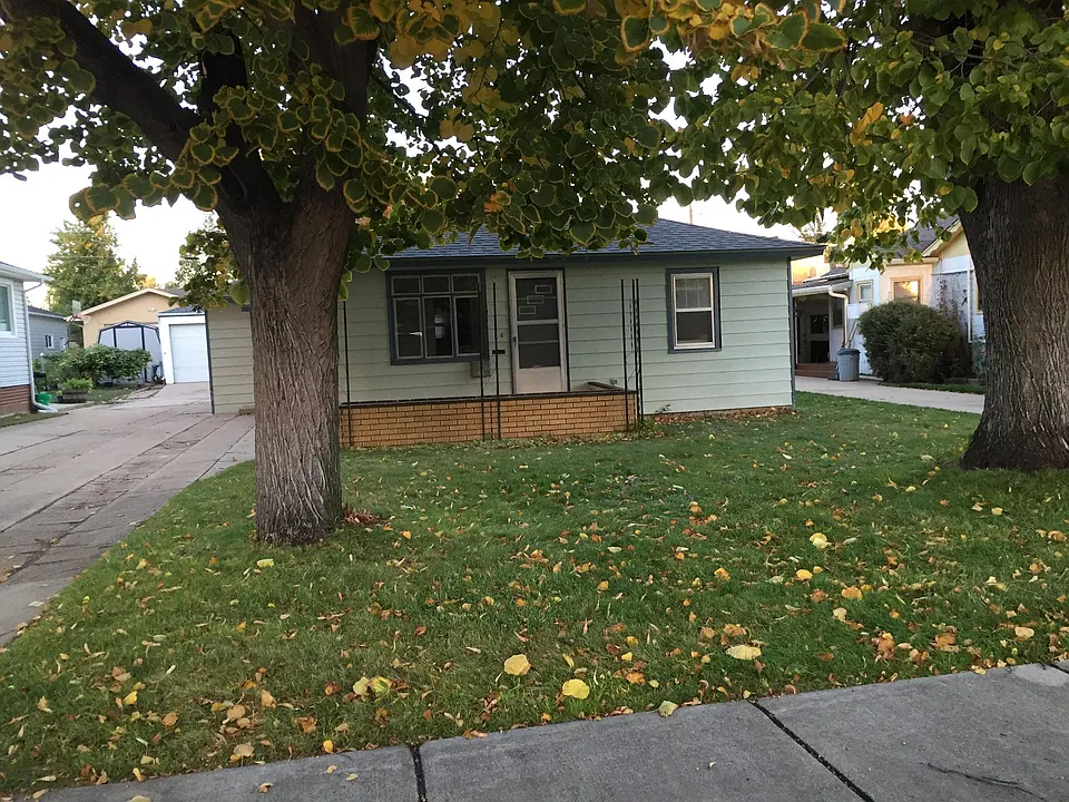 1225 Grant Ave