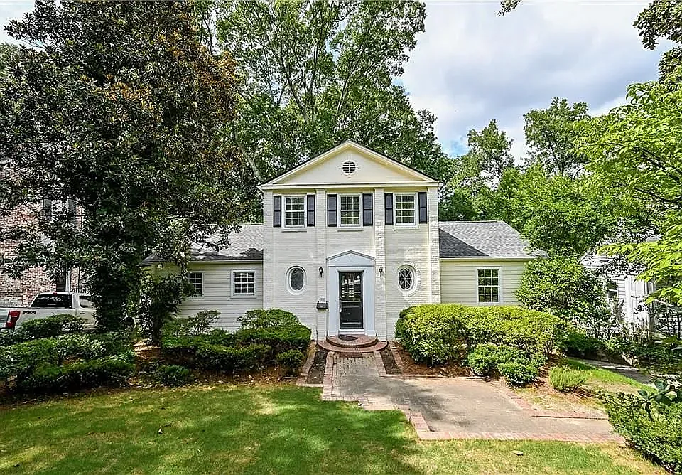 410 Collier Rd NW