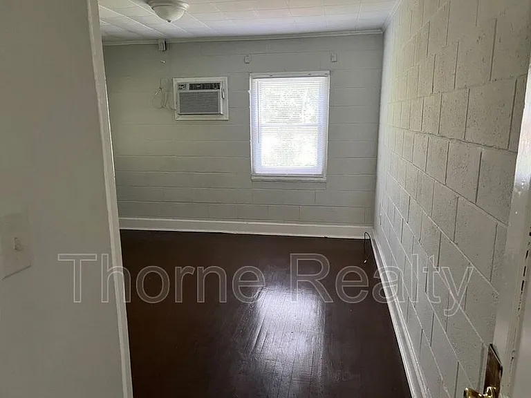 432 Dexter St — Photo 4