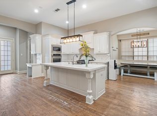 417 Broken Sword Dr, The Colony, TX 75056