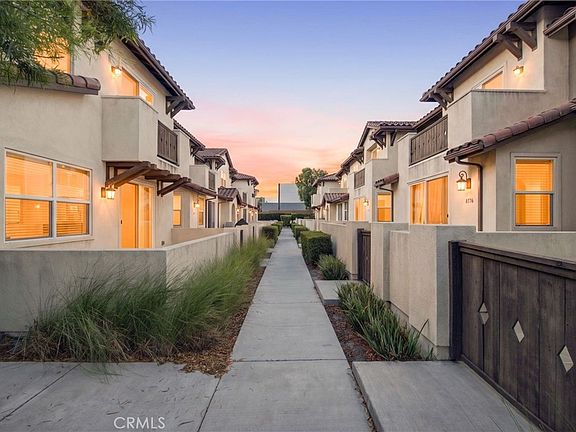 2nd image of 8576 Corsica Ln