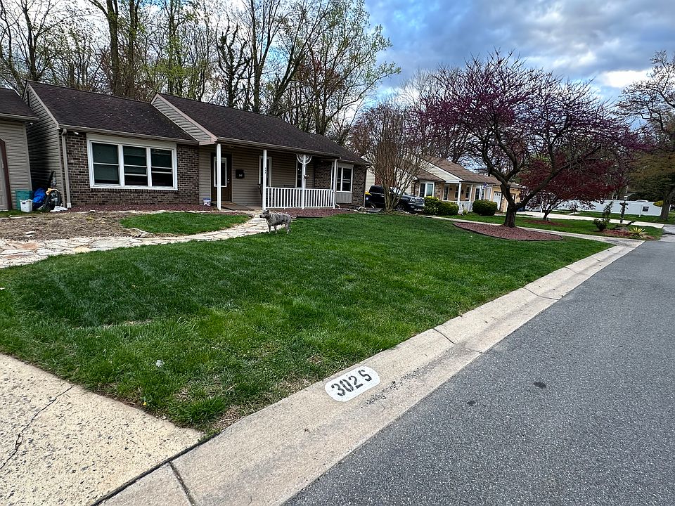 1st image of 302 S Gray Ave