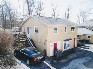 407 1/2 S Lincoln St, Bloomington, IN 47401