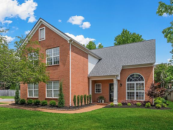 3rd image of 243 Wisteria Dr