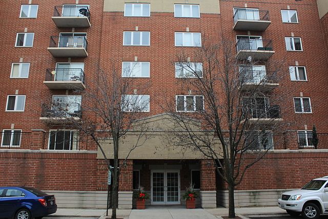 1st image of 3303 S Grove Ave #201