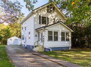 249 Alpine Rd, Rochester, NY 14612