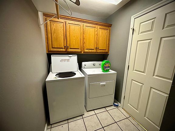 3rd image of 3102 Turner St