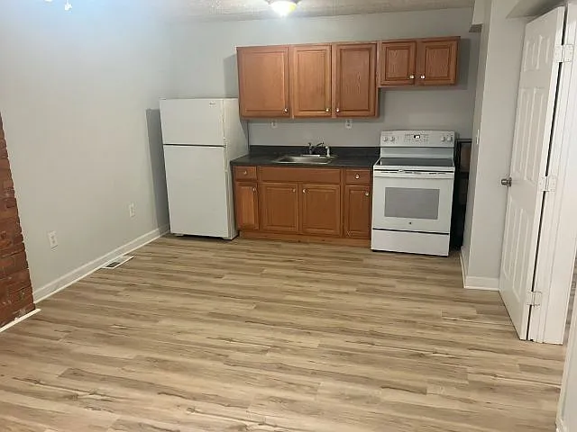 145 Bradley St #G — Photo 2