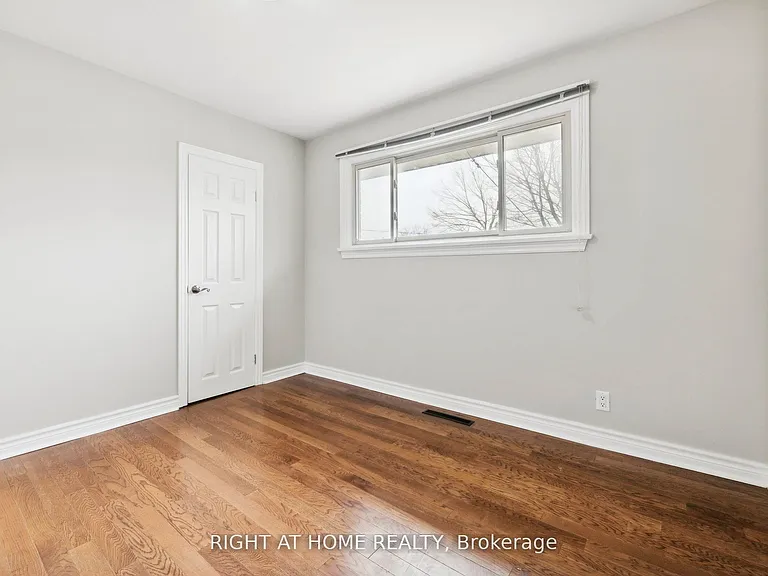 288 Baldwin St — Photo 6