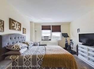 510 Deal Lake Dr APT 11A, Asbury Park, NJ 07712