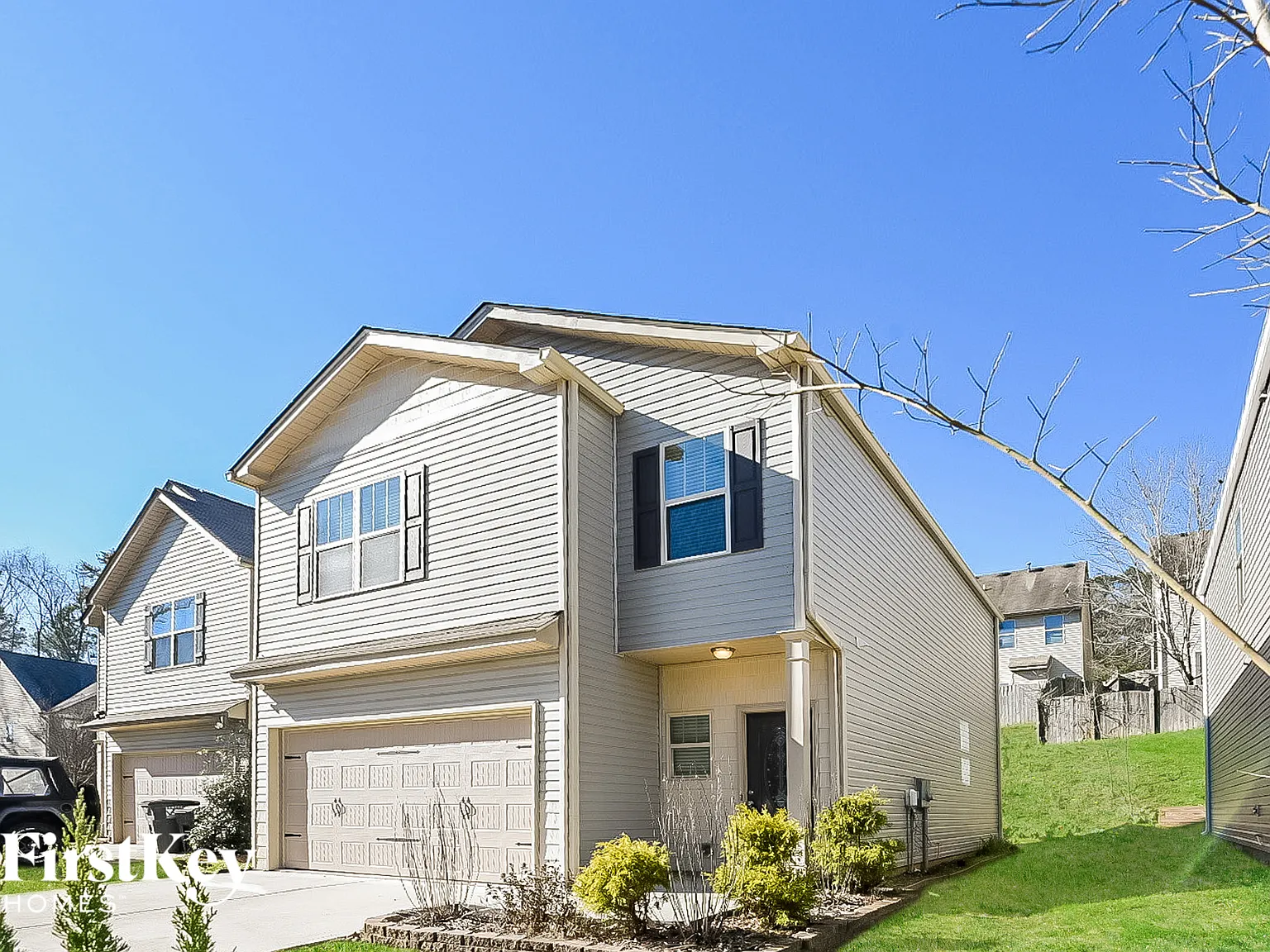 3 bed, 2.5 bath, 1743 sqft, $2,210 — Photo 2