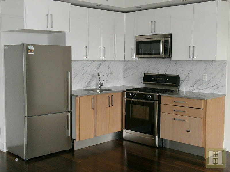 2nd image of 100 Maspeth Ave APT 6M
