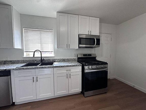 2nd image of 1526 Ulster St