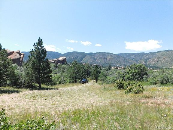 4th image of 6120 Columbine Court