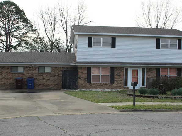 202 Georgetown Cir, Fort Smith, AR 72908