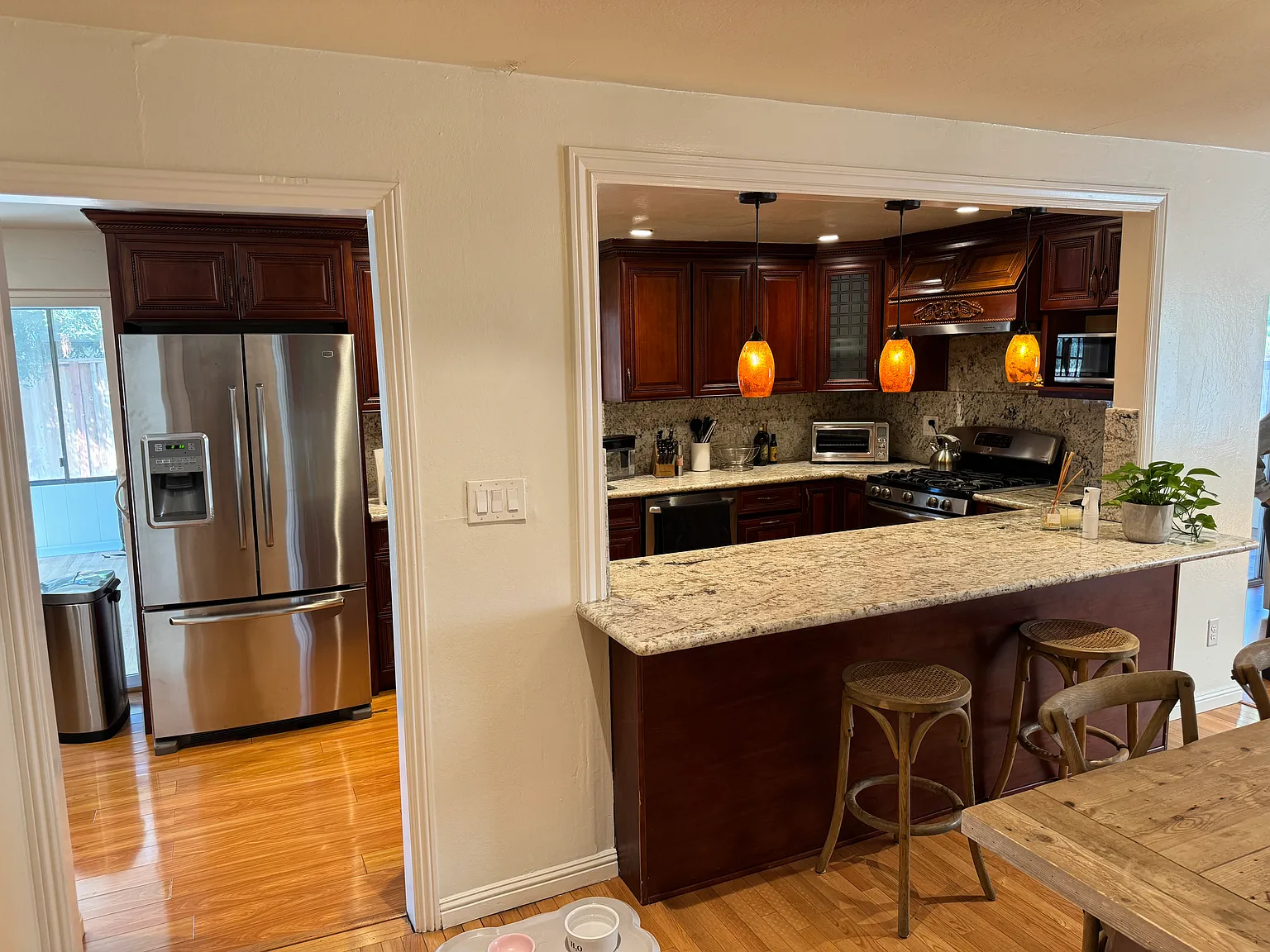 4 bed, 1715 sqft, $4,400 — Photo 4