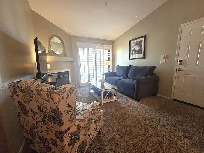 1 bed, 1.0 bath, 660 sqft, $1,750 — Photo 4