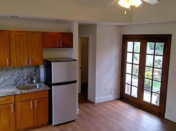 6109 Kalanianaole Hwy, Honolulu, HI 96821