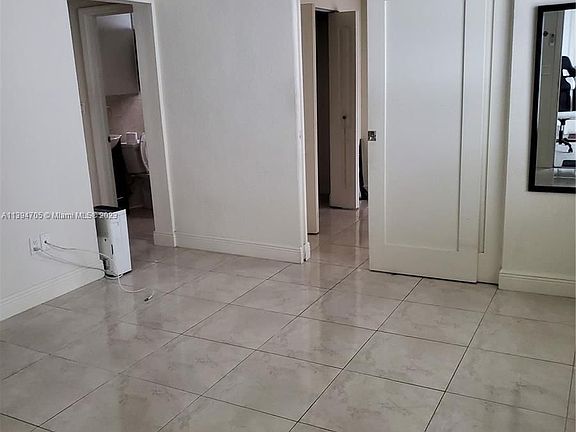 3rd image of 1510 Jefferson Ave APT 1