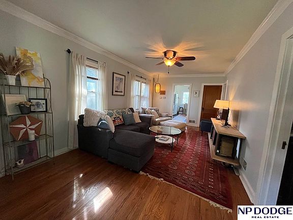 4th image of 4831 Pine St