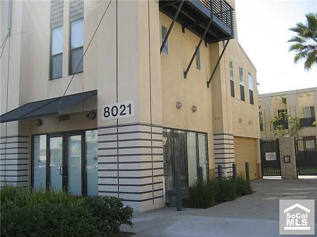 1st image of 8021 S Vermont Ave APT 32