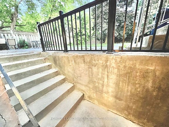 5th image of 159 Cocksfield Ave