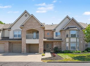821 Neeb Rd APT 4, Cincinnati, OH 45233