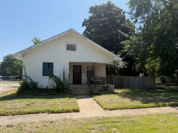 104 F St NE, Miami, OK 74354