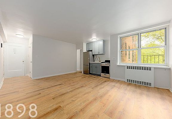 2nd image of 5565 Netherland Ave APT 2G